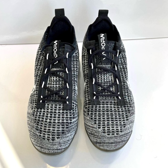 New! Nike Formation Gymnastics Shoe 9 - Picture 11 of 12